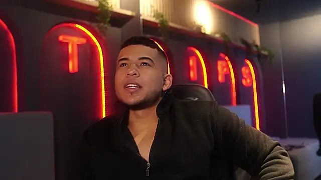 Thiago Valente online show from 17, 4, 2026