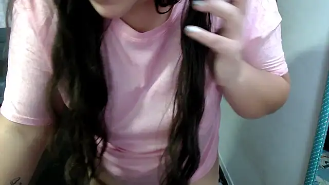 Snapshot of sarah_aguilar chatting on 30, 4, 2026 sarah aguilar online show from 30, 4, 2026