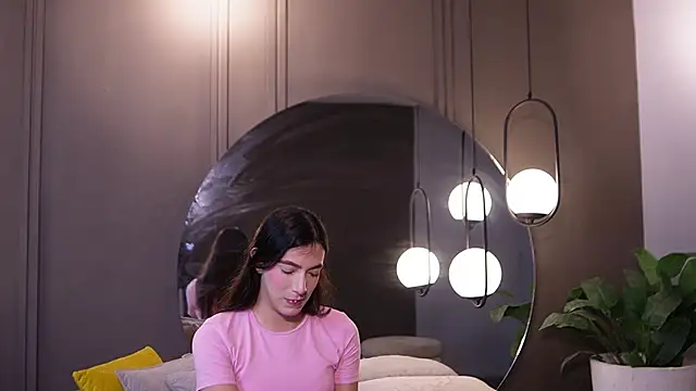 Ariaa Isabell online show from 16, 4, 2026