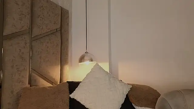 scarlethlux online show from 20, 6, 2026