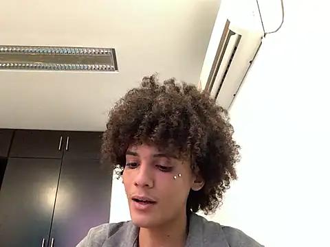 Max Rain online show from 21, 4, 2026