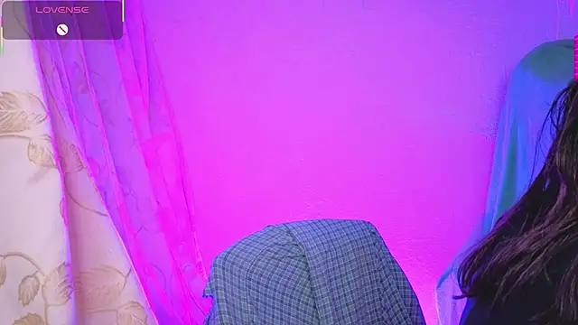 Miranda sexlove  online show from 5, 2, 2026