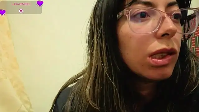 Miranda sexlove  online show from 17, 2, 2026