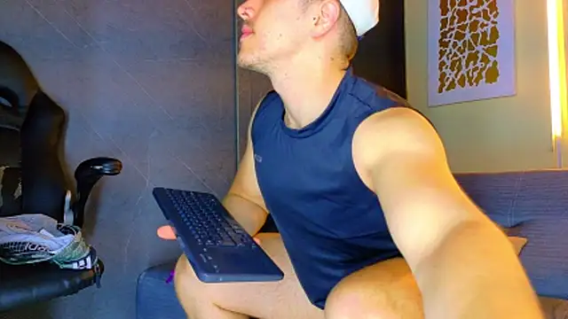 ALANNFERRER online show from 30, 6, 2026