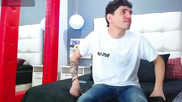 Matteo12  online show from 30, 10, 2025