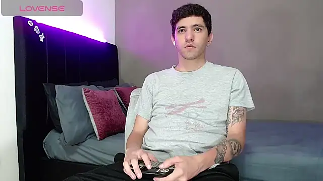 Matteo12  online show from 22, 2, 2026