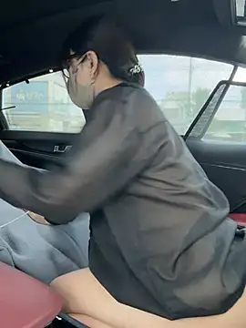 Linh 2004 online show from 3, 2, 2026