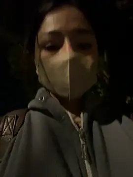 Snapshot of Linh_2004 chatting on 25, 3, 2026 Linh 2004 online show from 25, 3, 2026