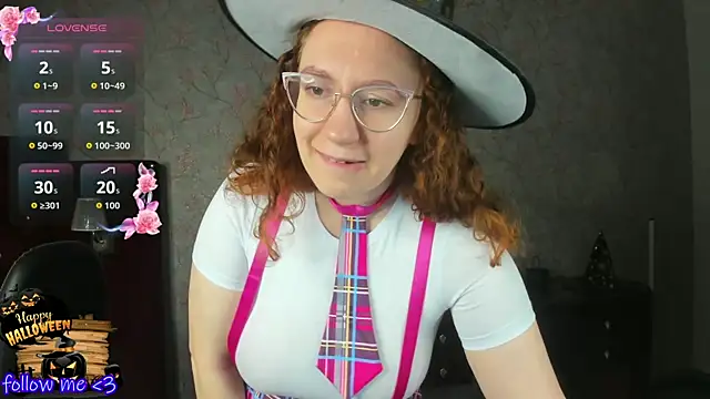 ellie coy  online show from 27, 10, 2025