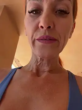 Snapshot of MikaelaBloom chatting on 30, 9, 2025 MikaelaBloom online show from 30, 9, 2025