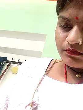 Hot mirchjii online show from 13, 9, 2025