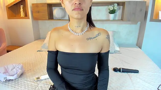 Emilly Beaumont online show from 15, 5, 2026