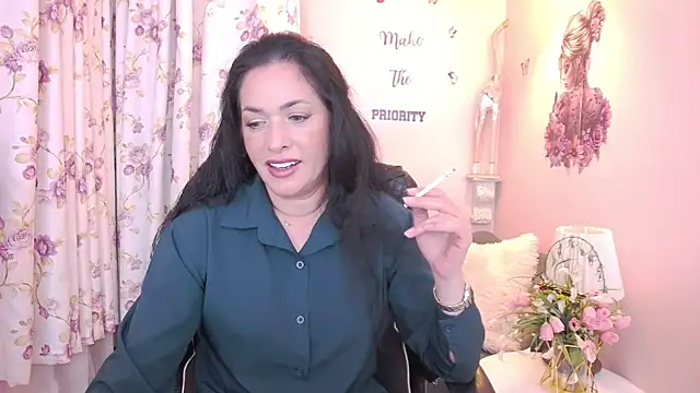 Snapshot of MyLovOne chatting on 21, 4, 2026 MyLovOne online show from 21, 4, 2026