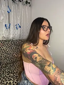 Linda Bellucci online show from 9, 4, 2026