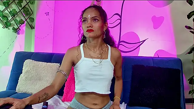 Karen Ariass online show from 11, 7, 2026