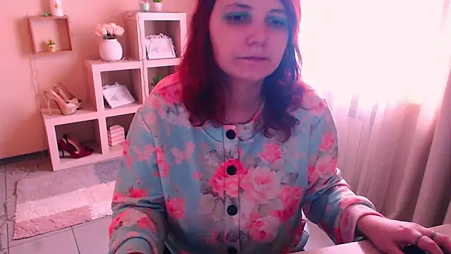 Snapshot of TwoBigSuns chatting on 2, 2, 2026 TwoBigSuns online show from 2, 2, 2026