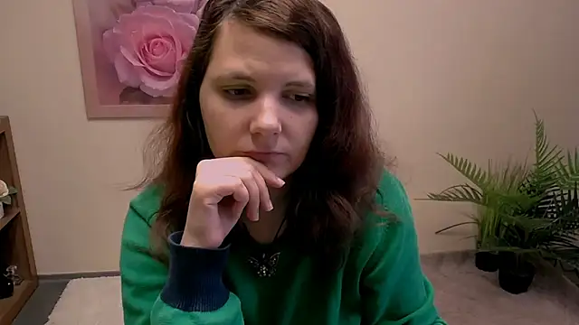 Snapshot of TwoBigSuns chatting on 3, 6, 2026 TwoBigSuns online show from 3, 6, 2026