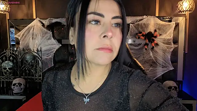 Aniajoness  online show from 17, 10, 2025