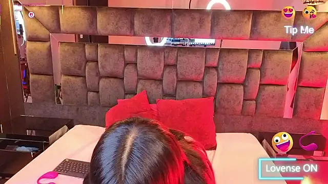 Aniajoness  online show from 21, 2, 2026