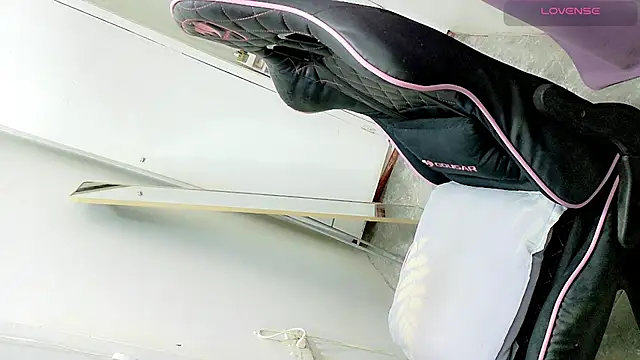 tgirljennie 69 online show from 22, 3, 2026