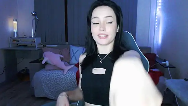 cutefrendlyuser online show from 14, 4, 2026