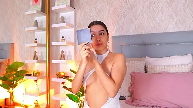 Sofy Bradd online show from 27, 3, 2026