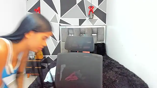 Snapshot of valeria-duarte chatting on 2, 5, 2026 valeria-duarte online show from 2, 5, 2026