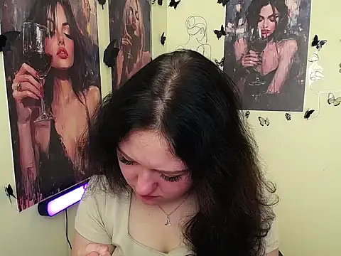 LadyAlice  online show from 11, 9, 2025