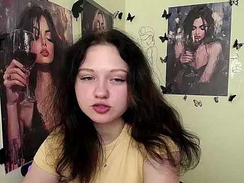 LadyAlice  online show from 15, 9, 2025