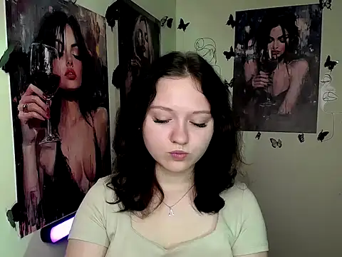 LadyAlice  online show from 24, 9, 2025