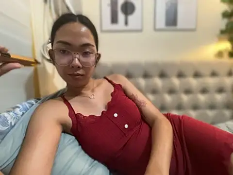 Snapshot of Sluttgwen69 chatting on 29, 4, 2026 Sluttgwen69 online show from 29, 4, 2026