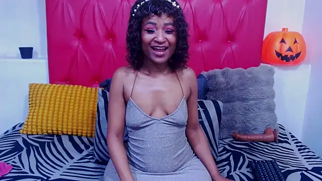 GoldenBigAssCurvy online show from 22, 4, 2026