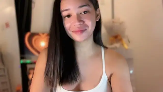 Snapshot of MeJustee chatting on 17, 10, 2025 MeJustee online show from 17, 10, 2025