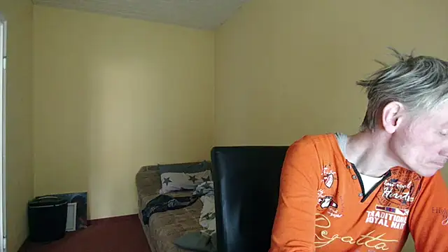 Snapshot of k74robert chatting on 21, 2, 2026 k74robert online show from 21, 2, 2026