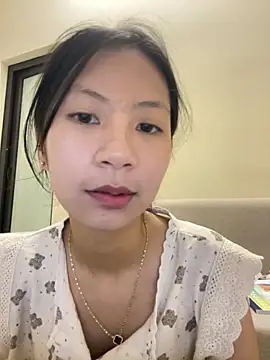 Lil-Gi online show from 5, 10, 2025