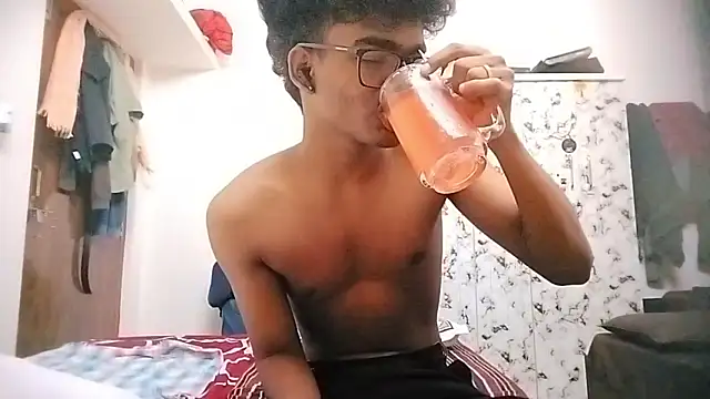 Snapshot of Rahulisagoodguy chatting on 25, 9, 2025 Rahulisagoodguy online show from 25, 9, 2025