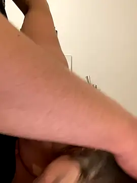 Snapshot of chloedlm5 chatting on 14, 10, 2025 chloedlm5 online show from 14, 10, 2025