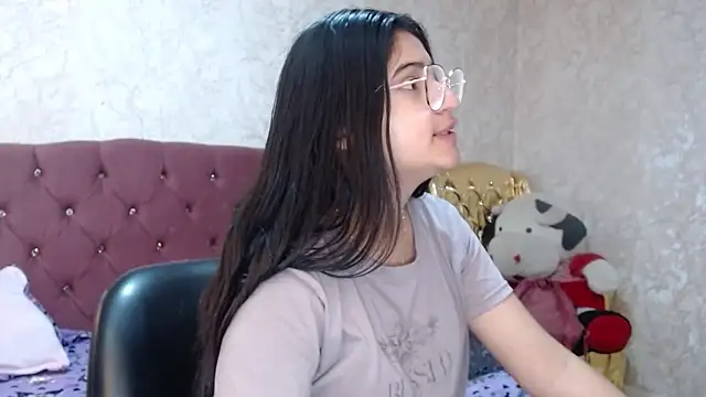 Snapshot of laurenelove chatting on 18, 9, 2025 laurenelove online show from 18, 9, 2025