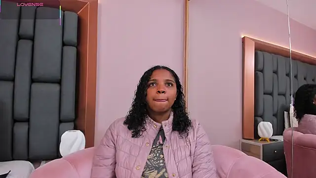 LisaMendez online show from 12, 2, 2026