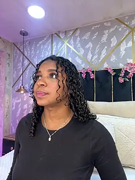 LisaMendez online show from 17, 5, 2026
