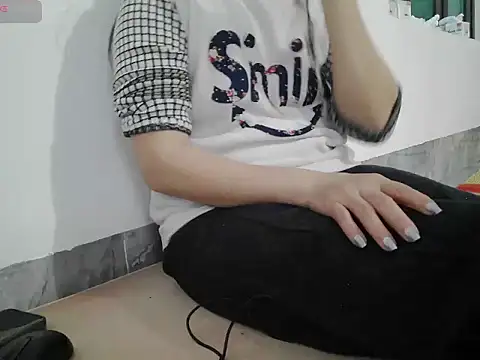 Snapshot of Owe_chan chatting on 15, 2, 2026 Owe chan online show from 15, 2, 2026