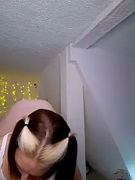 SexyJulia21 online show from 12, 2, 2025