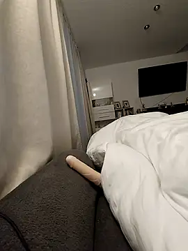 SexyJulia21 online show from 13, 4, 2026