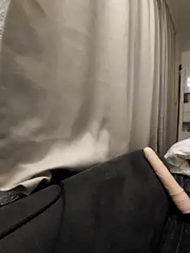 SexyJulia21 online show from 15, 4, 2026