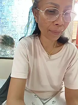 Mama Eva 1 online show from 17, 7, 2026