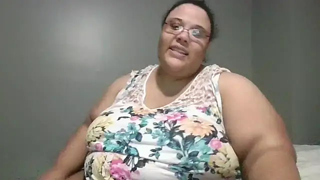 SexyBBW10790 online show from 5, 4, 2026