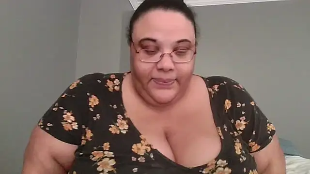 SexyBBW10790 online show from 7, 4, 2026