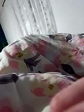 Snapshot of KissMeAss9387 chatting on 25, 10, 2025 KissMeAss9387 online show from 25, 10, 2025