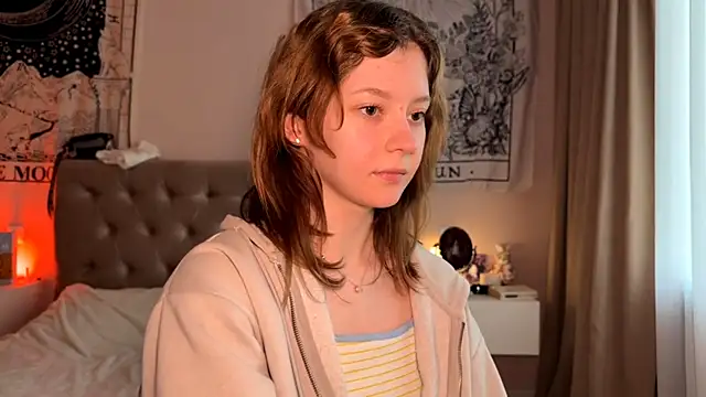 IrisPurrphy online show from 1, 11, 2025