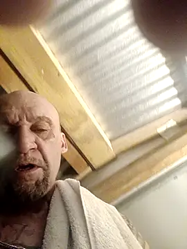 ShawnandDani7074 online show from 14, 4, 2026